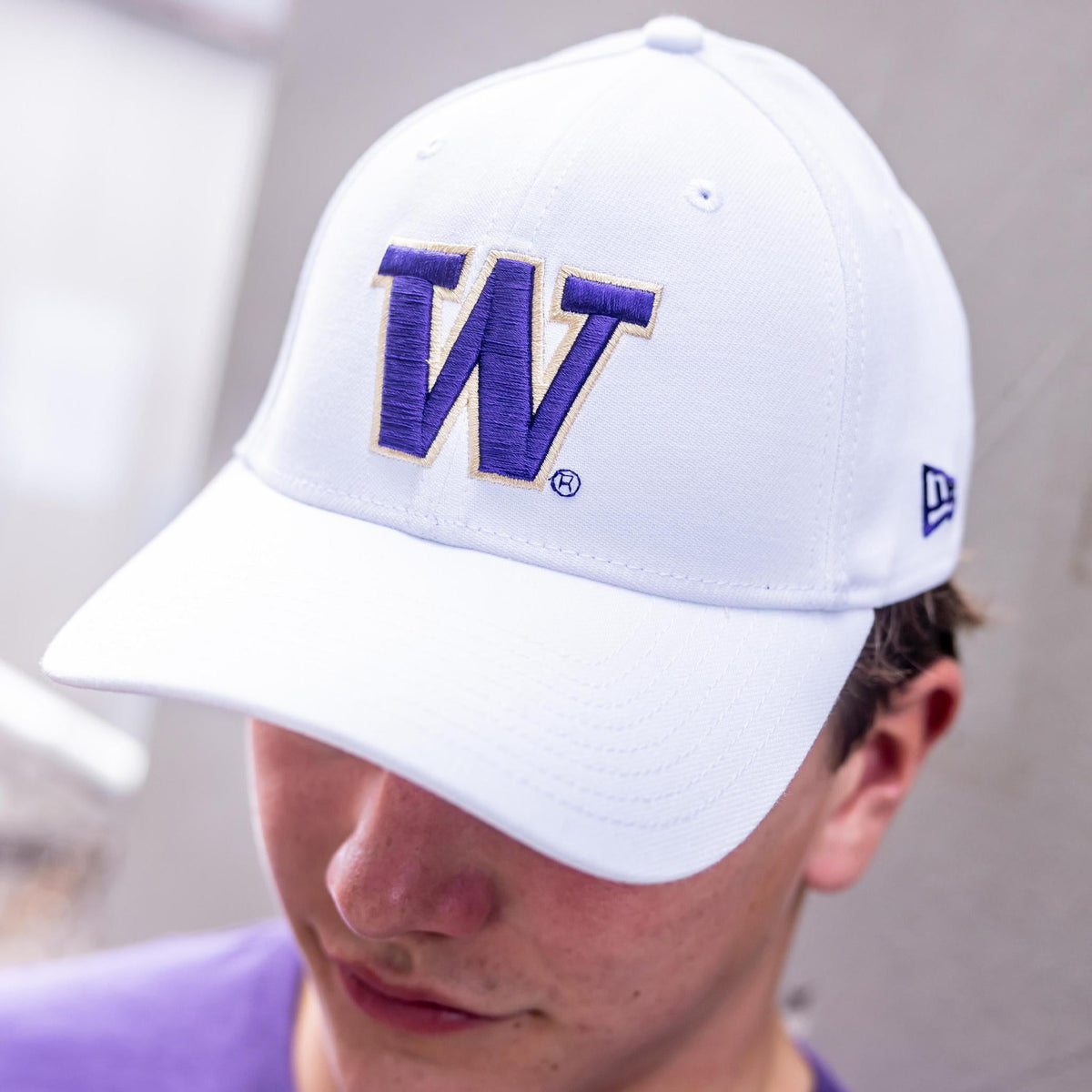 Washington Huskies White Primary Logo FlexFit Hat